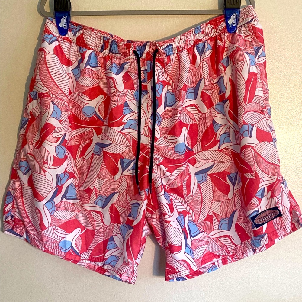 VINEYARD VINES Men’s Chappy Swim Trunks Size XL - Flowers And Leaves -Jetty Red
